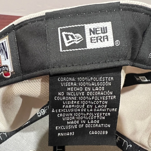 New Era, 59Fifty Fitted Hat, Philadelphia Phillies, Corduroy Brim - Picture 2 of 12